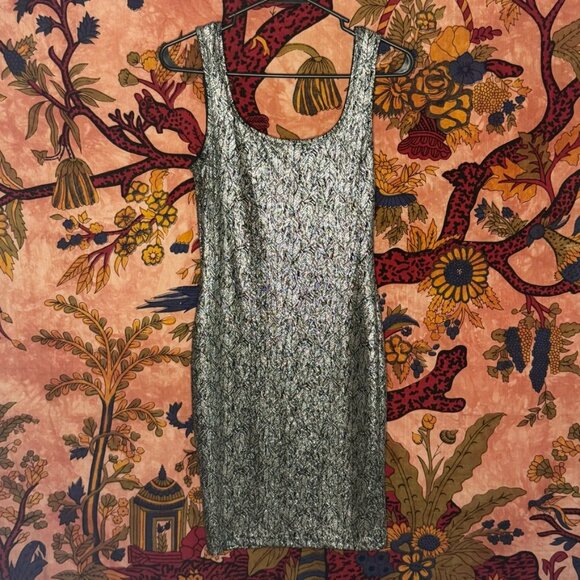 Silver Shimmer Bodycon Dress - Picture 2 of 3